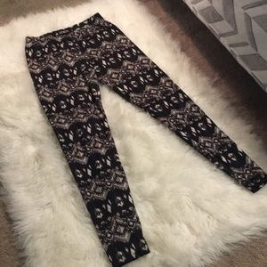 Sweater Print Leggings